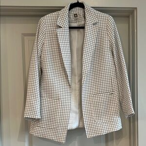 Women's White Checkered Blazer Anne Klein — like new! Worn once. No longer fits.